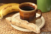 Crunchy Banana Biscotti Recipe