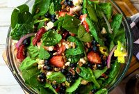 Refreshing Strawberry Spinach Salad with Balsamic Vinaigrette