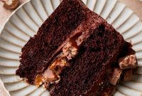 Decadent Twix Bar Cake Recipe with Caramel and Chocolate