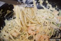 Garlic Shrimp Fettuccine Recipe with Lemon and Parmesan