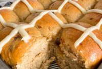 Soft and Fluffy Hot Cross Buns Recipe