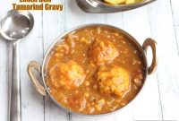 Spiced Lentil Dumplings Curry (Paruppu Urundai Kuzhambu)