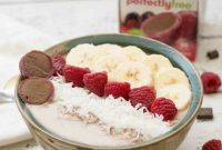 Chocolate Raspberry Smoothie Bowl Recipe for Creamy Breakfast Bliss