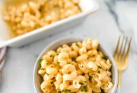 Creamy Velveeta Cheese Sauce Recipe for Dips & Nachos