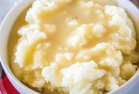 Classic Homemade Gravy Recipe for Perfect Comfort Meals
