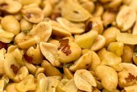 Crunchy Garlic Peanuts Recipe for Snack Lovers