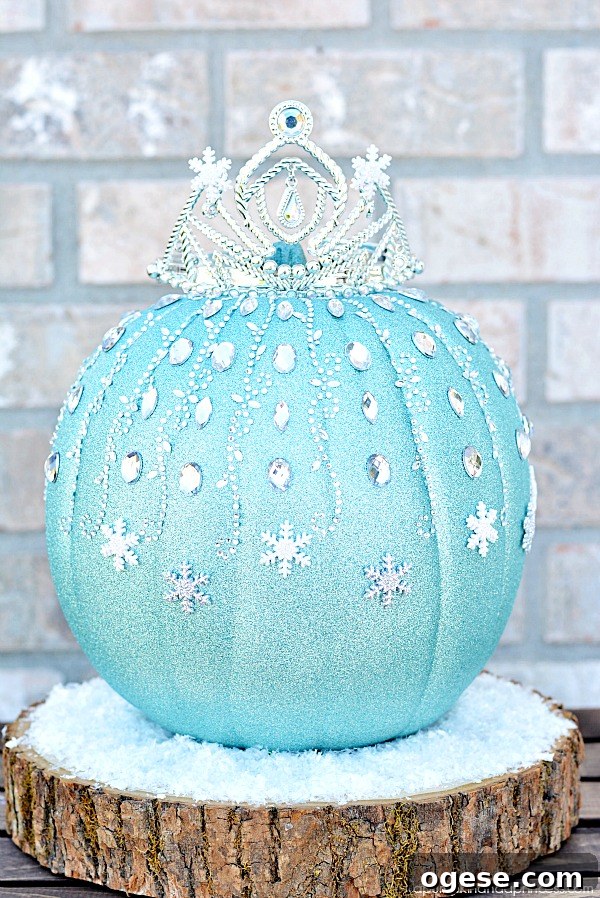 Disney Belle-Inspired Pumpkin DIY Tutorial 9 Disney Frozen Elsa Pumpkin