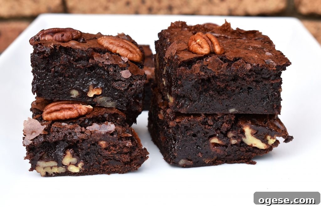 Maple Pecan Brownies Recipe — Gooey Maple-Glazed Pecan Brownies 5 img 10629 4