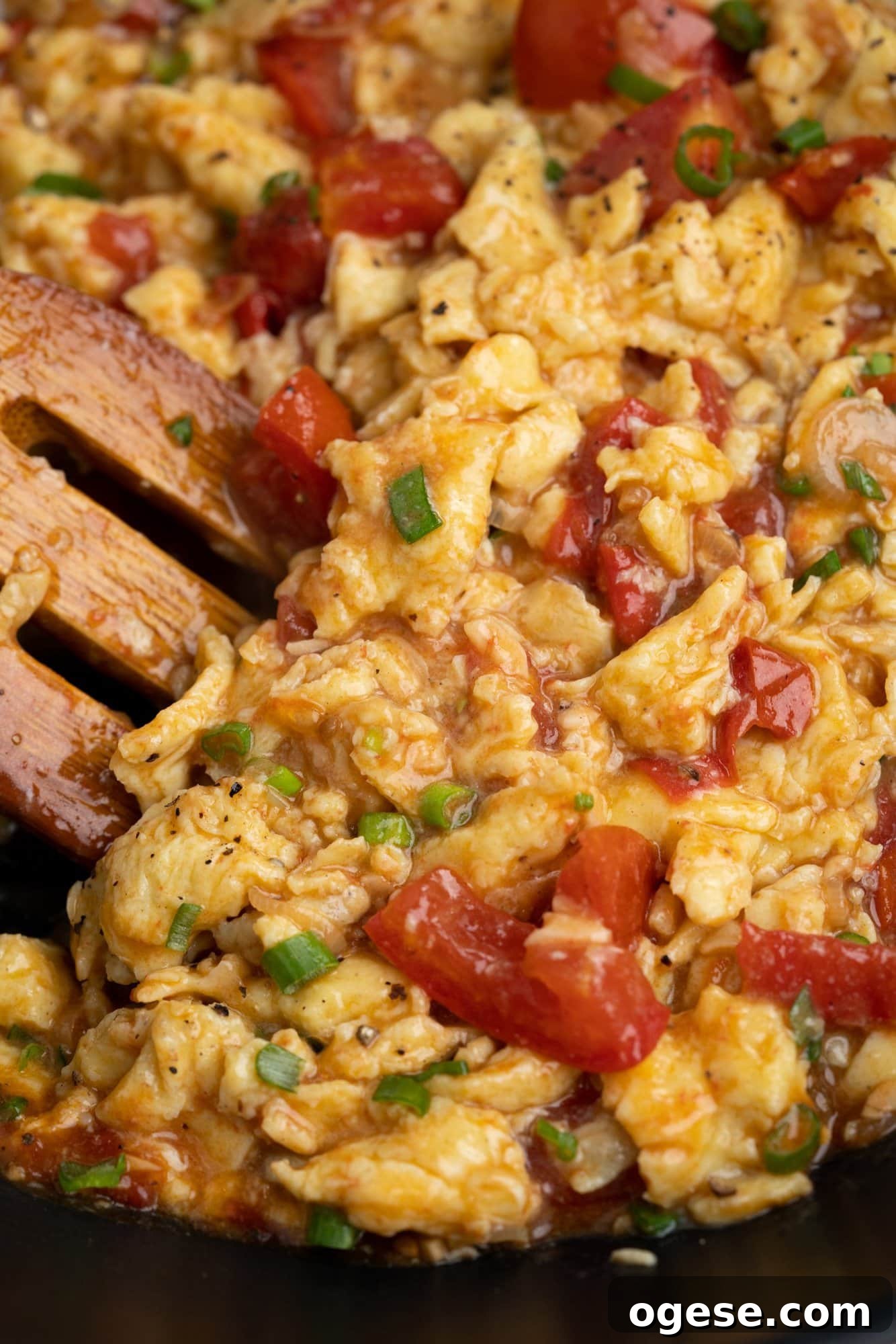 Quick Tomato and Egg Stir-Fry Recipe for Weeknights 2 Tomato Egg stir fry is a classic Chinese dish. Soft scrambled egg is tossed with ripe tomato wedges, then seasoned with soy sauce & sesame oil for a flavor-packed dish.