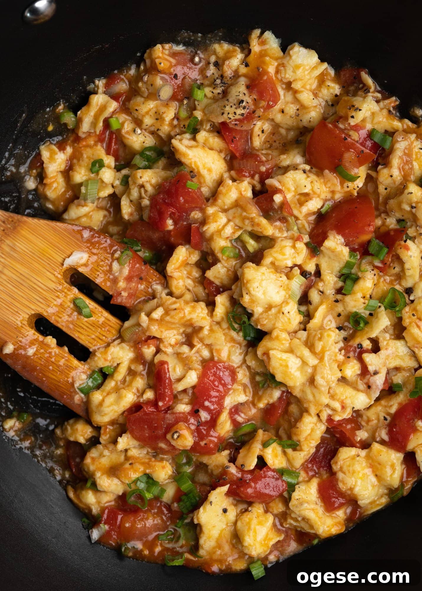 Quick Tomato and Egg Stir-Fry Recipe for Weeknights 3 Tomato Egg stir fry is a classic Chinese dish. Soft scrambled egg is tossed with ripe tomato wedges, then seasoned with soy sauce & sesame oil for a flavor-packed dish.