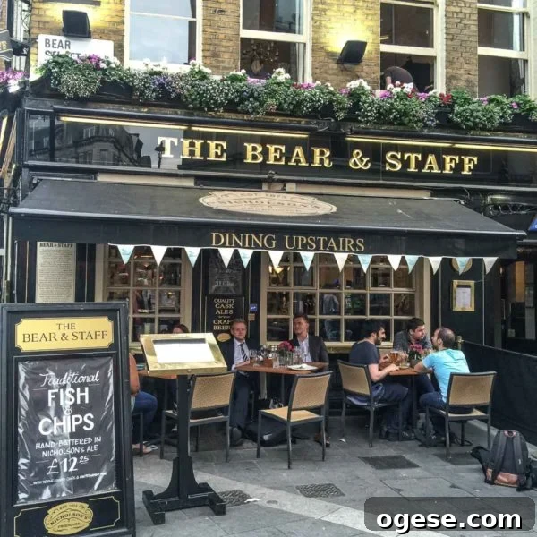 Historic Pubs of London: A Local Guide to Iconic Drinking Spots 5 London-18