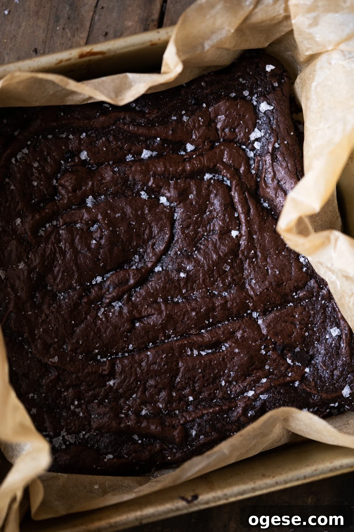 Almond Flour Brownies with Crackly Top — Fudgy Gluten-Free Treat 3 How to make crackly top brownies with gluten free almond flour