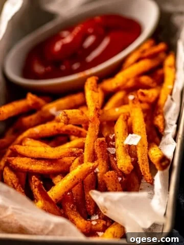 A close up of french fries.