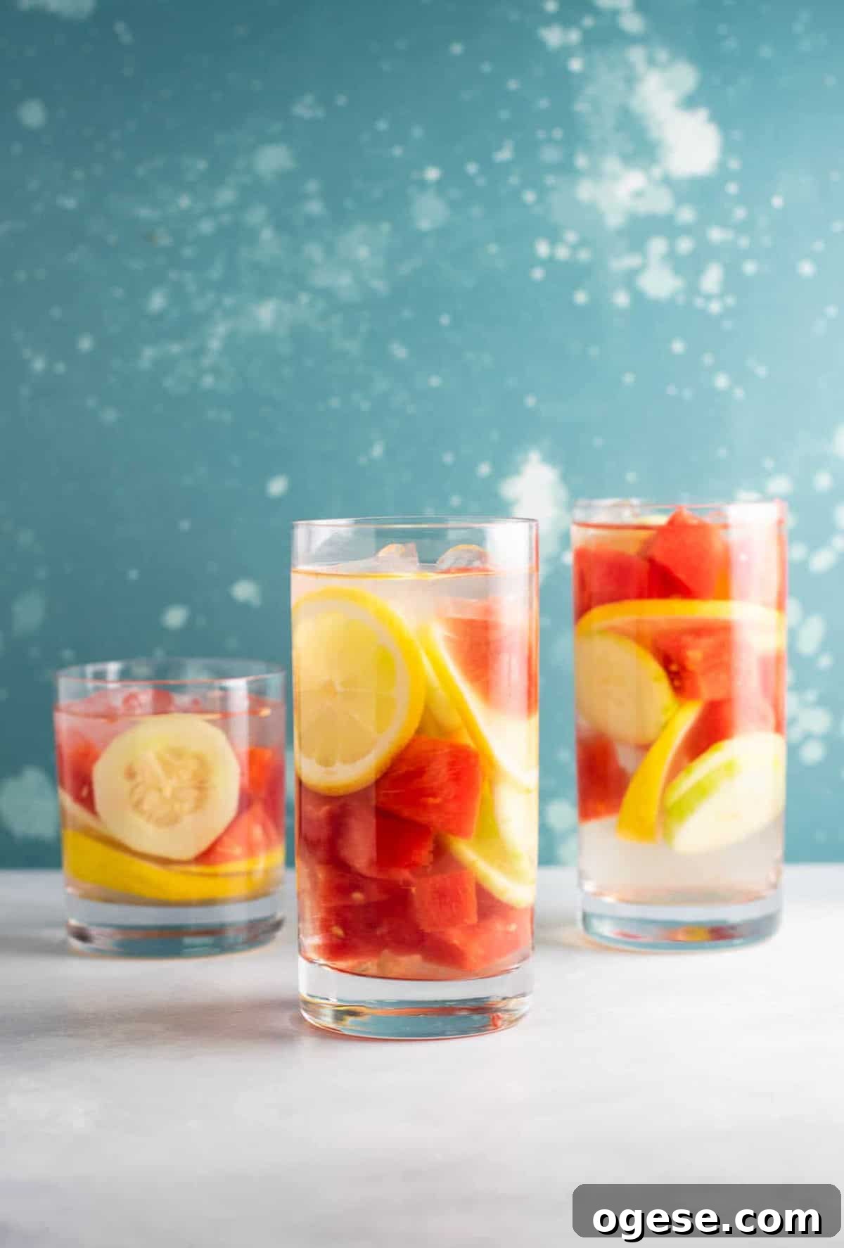 Watermelon detox water recipe with cucumbers and lemon #detoxwater #watermelon #watermelondetox #watermelonwater #vegan #drinks #healthy