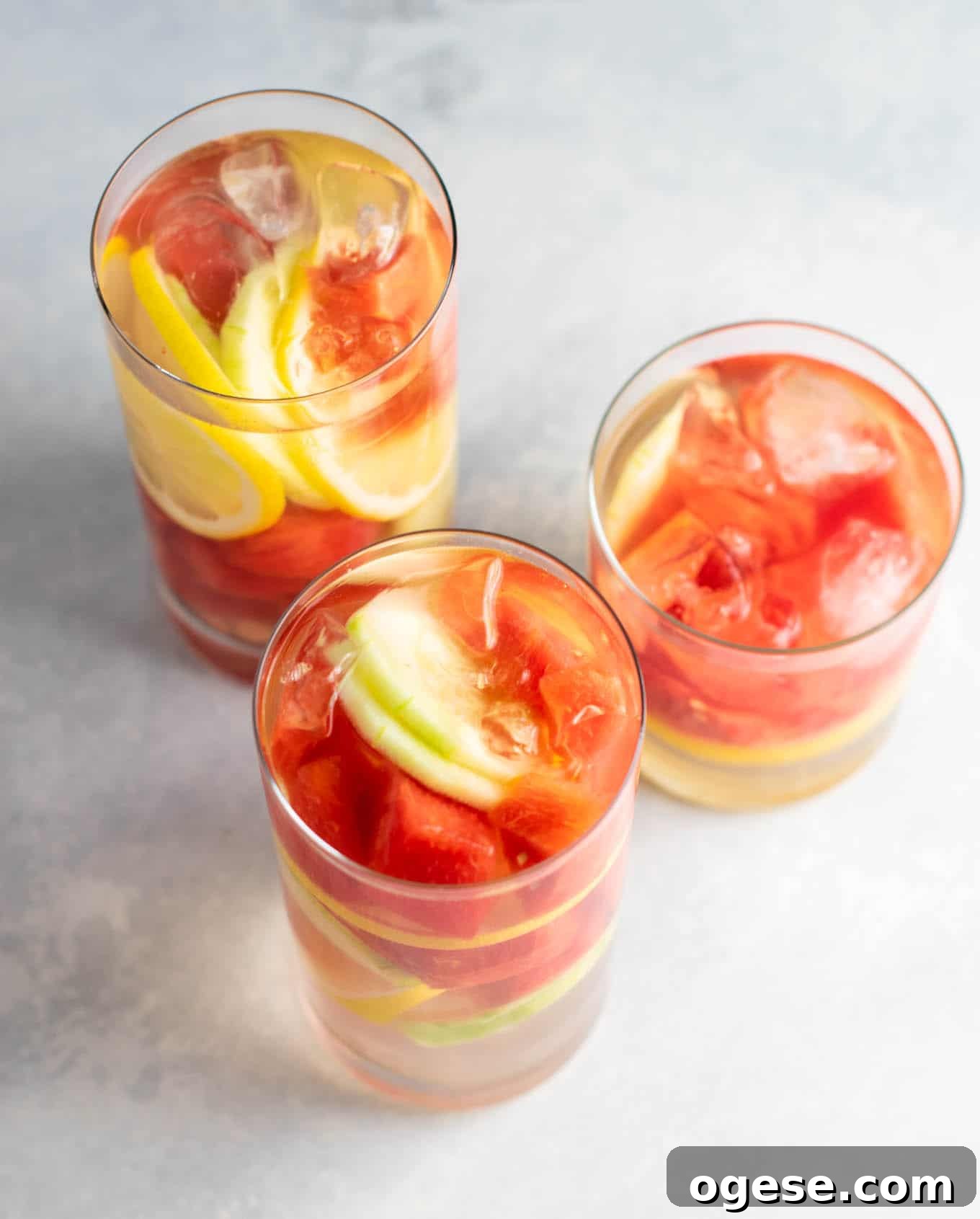 Watermelon detox water recipe with cucumbers and lemon #detoxwater #watermelon #watermelondetox #watermelonwater #vegan #drinks #healthy