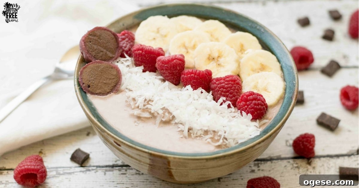 Chocolate Raspberry Smoothie Bowl Recipe for Creamy Breakfast Bliss 5 chocolate raspberry smoothie bowl