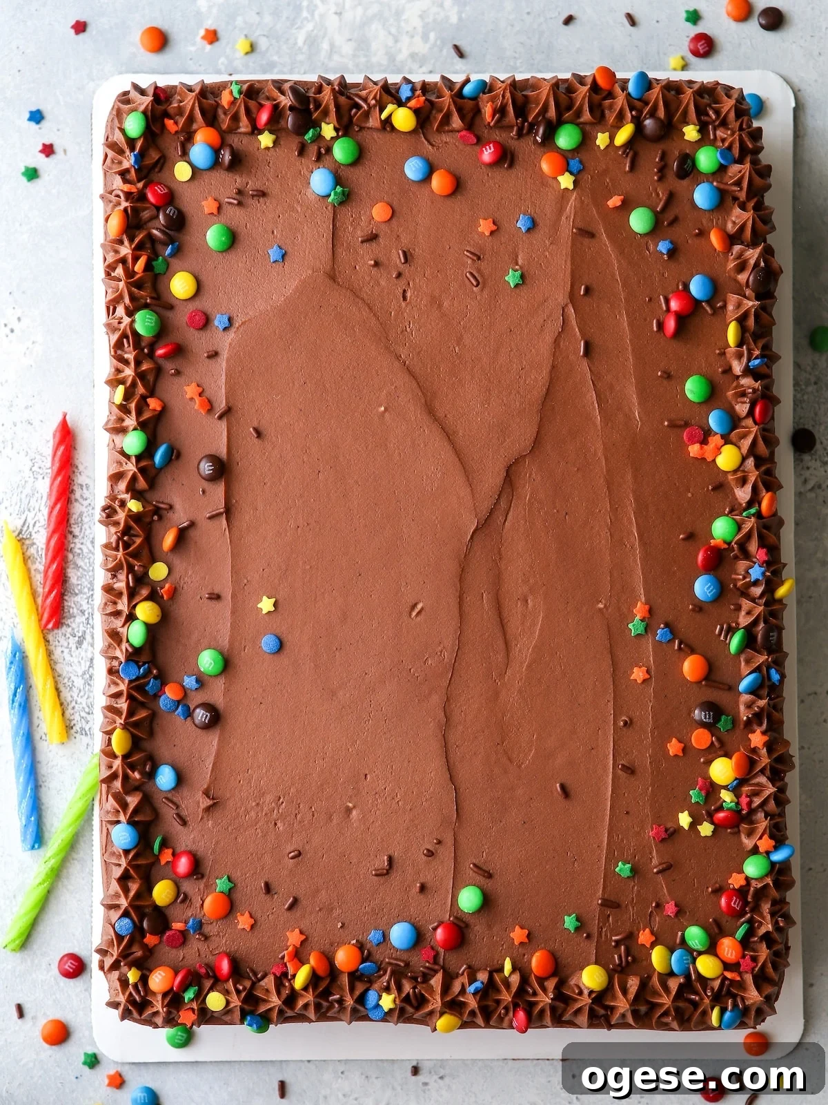 This one-bowl chocolate sheet cake with easy fudge frosting is for all of you chocolate lovers!