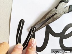Make Your Own Wired Word Signs: Free Template Included 6 img 81365 5