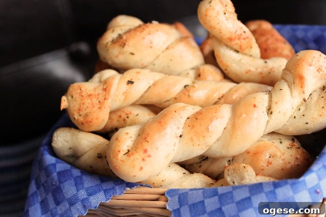 Parmesan Garlic Bread Twists Recipe: Crispy Pull-Apart Bread 15 Finished Parmesan Garlic Breadtwists