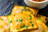 Crispy Wonton Pizza Rolls with Marinara Dip