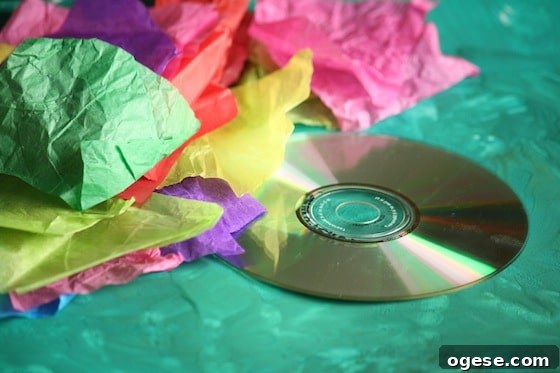 Toddler Christmas Craft: Tissue Paper Wreath 3 supplies for wreath ornament
