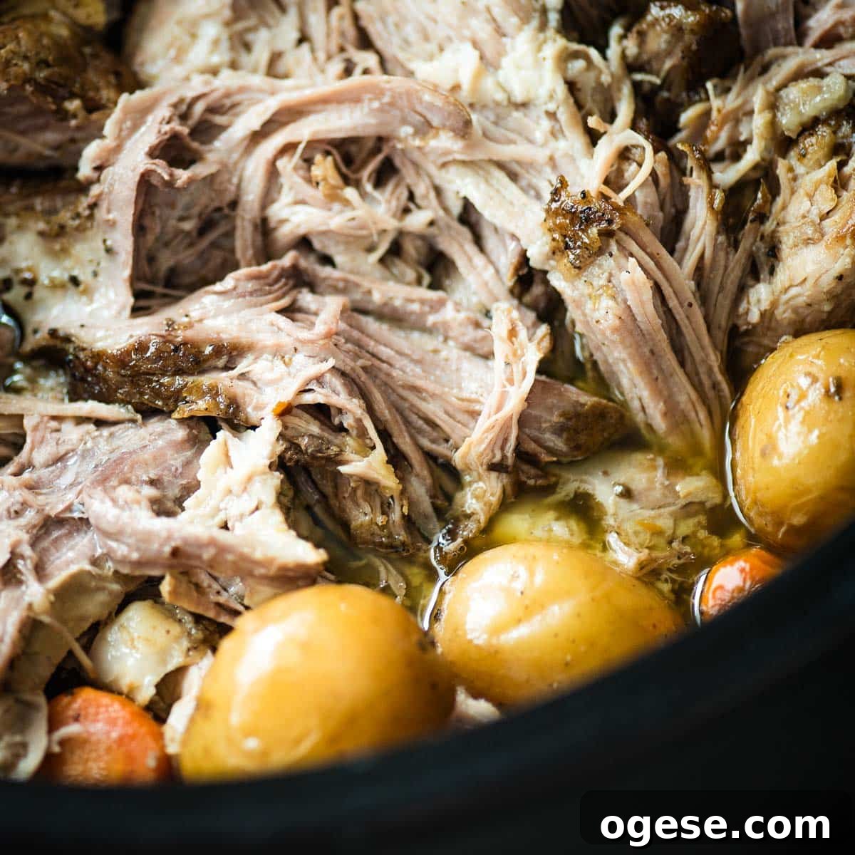Slow Cooker Italian Pork Roast with Garlic and Herbs 21 Slow cooker pulled pork with potatoes and carrots.