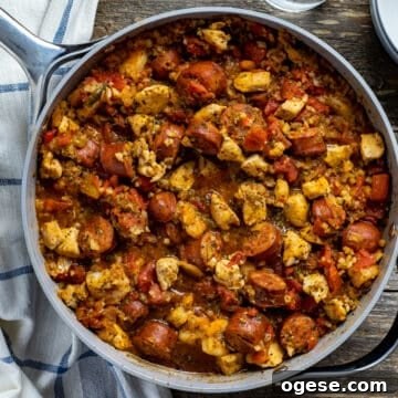 cooked jambalaya in pan